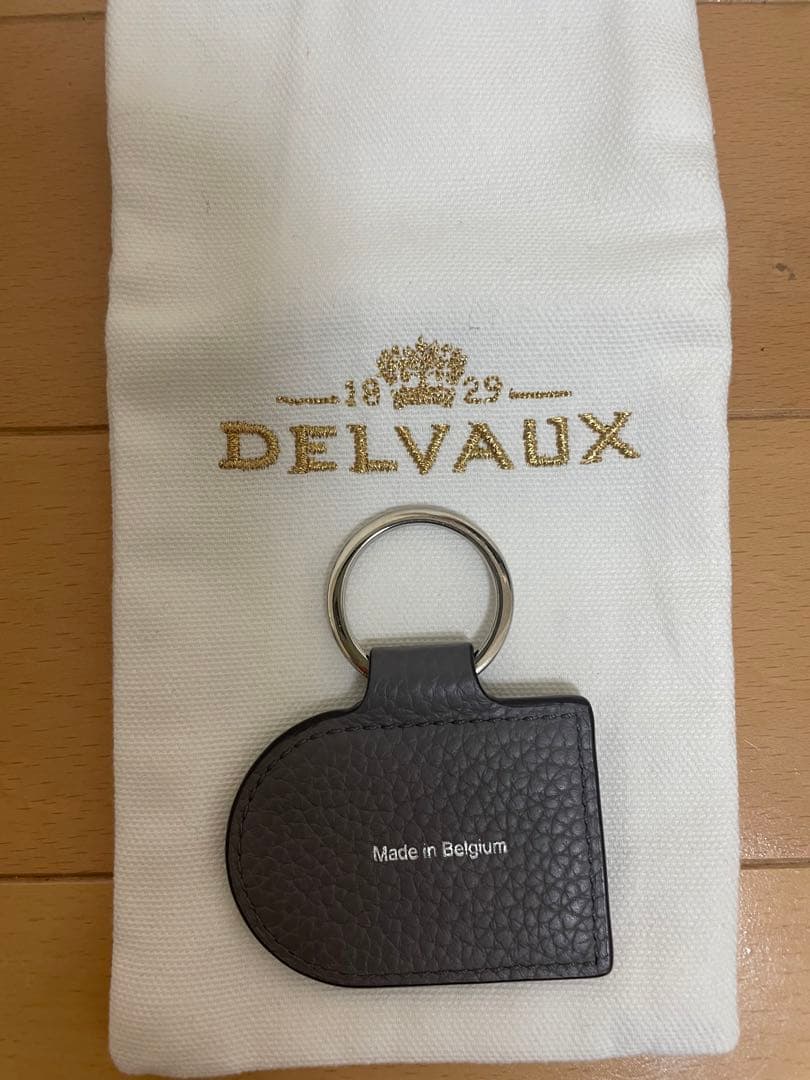 DELVAUX グレー レザー キーホルダー