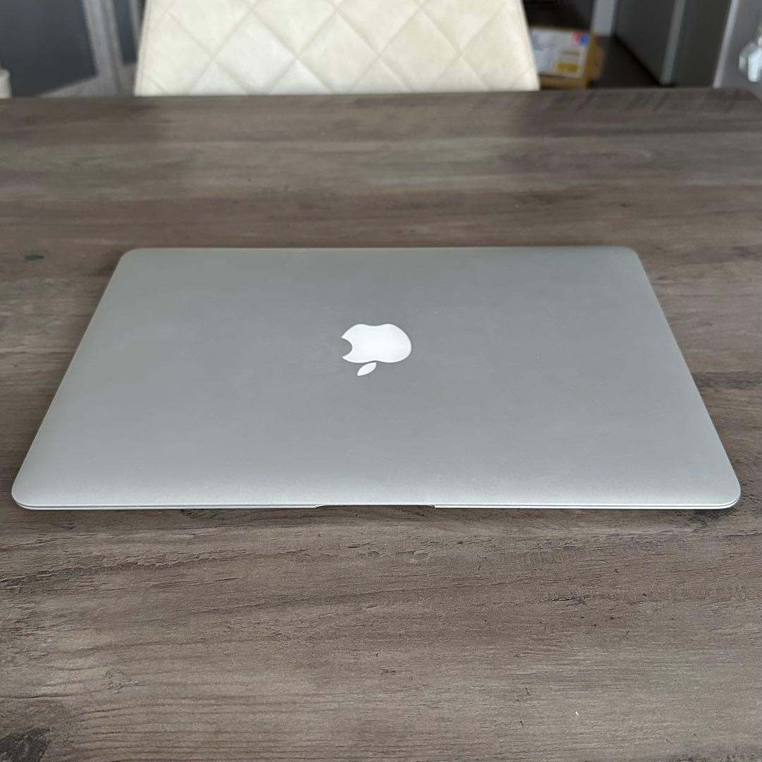 動作OK MacBook Air 13 2015 i5 8GB 128GB