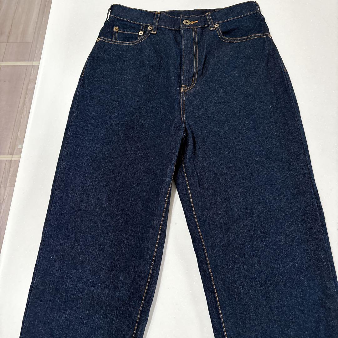 「カジュアルすぎない大人顔」新定番のテーパードデニム インディゴ Mサイズ