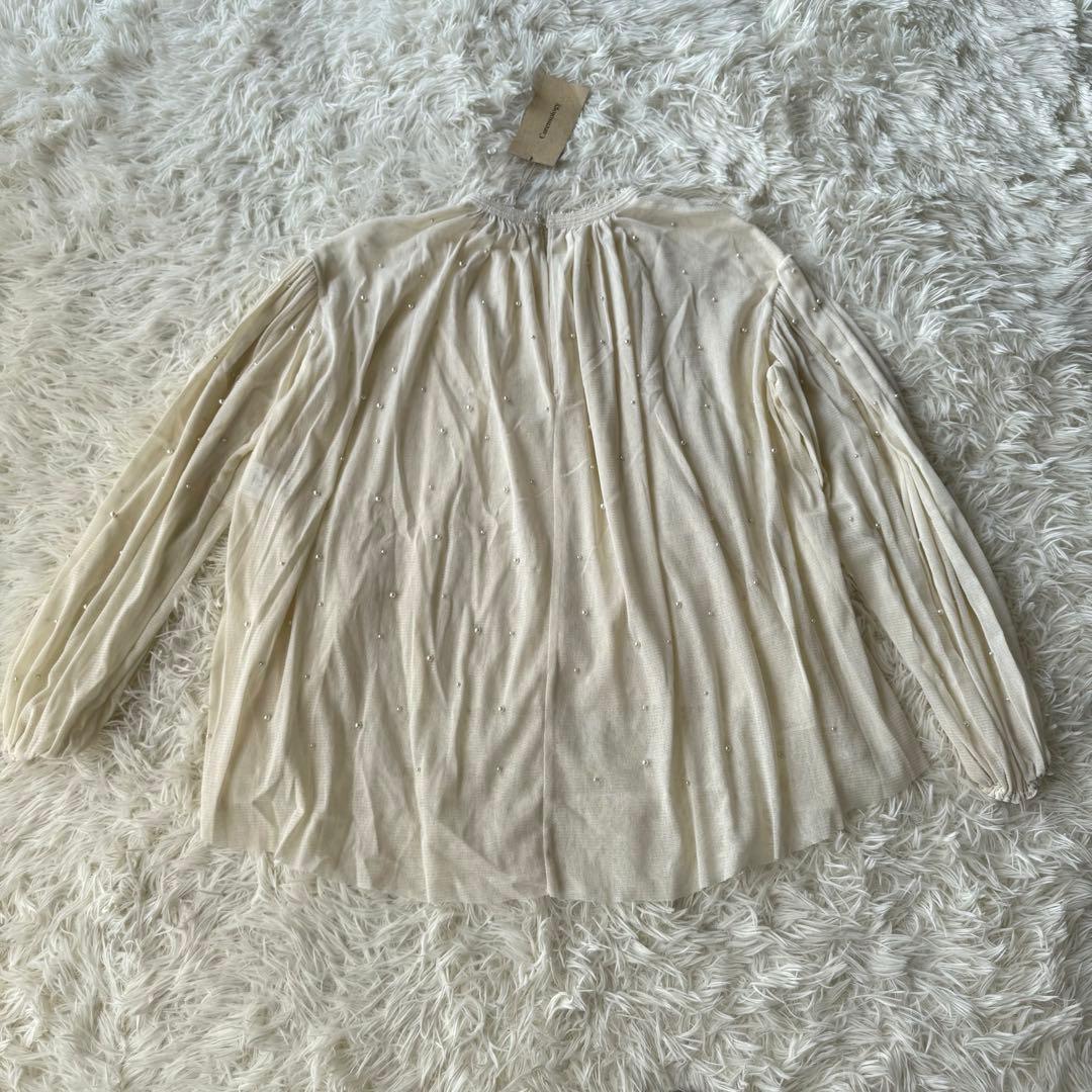 【新品未使用】カレンソロジー　コットンチュールパールブラウス　ホワイト