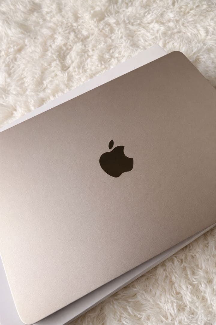 Apple M2 13インチMacBook Air Office同期済み