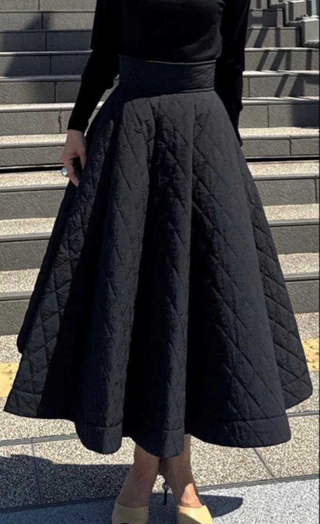 ジェンヌキルティングスカート