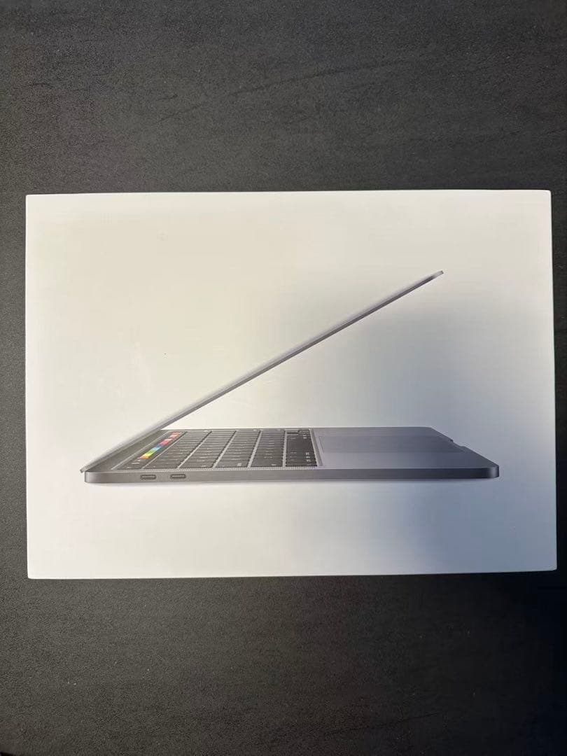 Macbook Pro 2020 32gb SSD2tb 充放電162回 国内版