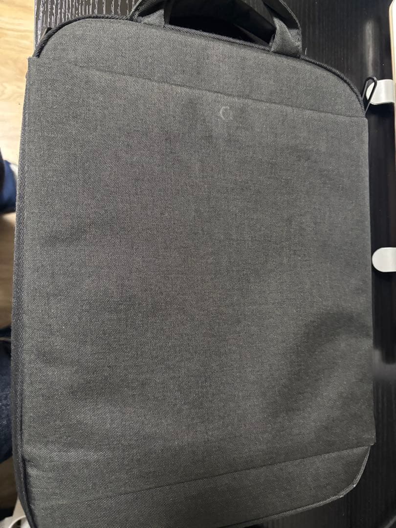 超美品 MacBookAir M2 モデル 13.6インチ、おまけ付き