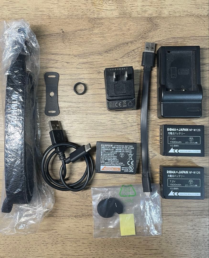 Fujifilm X-T30 ミラーレス一眼 シルバー　おまけバッテリー