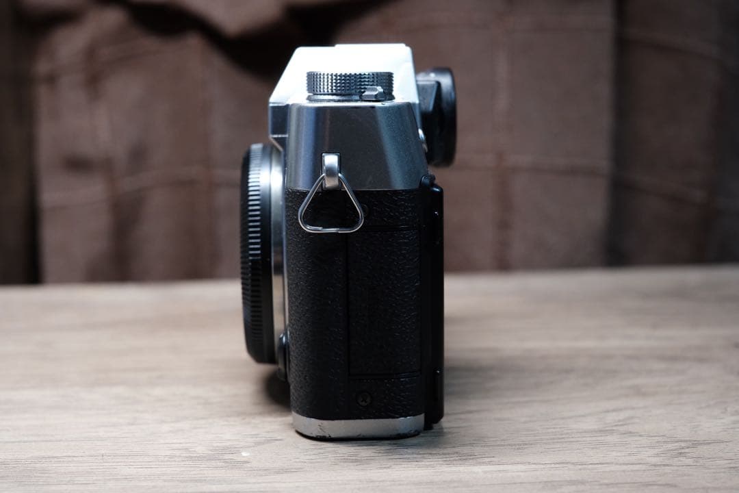 Fujifilm X-T30 ミラーレス一眼 シルバー　おまけバッテリー