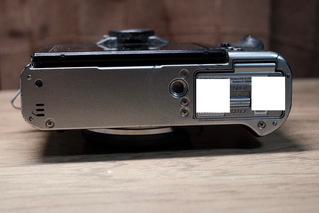 Fujifilm X-T30 ミラーレス一眼 シルバー　おまけバッテリー