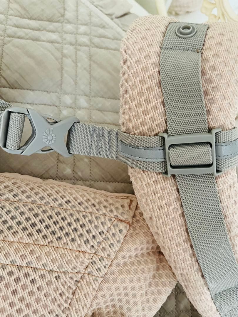 さえエルゴベビーオムニブリーズピンククォーツ