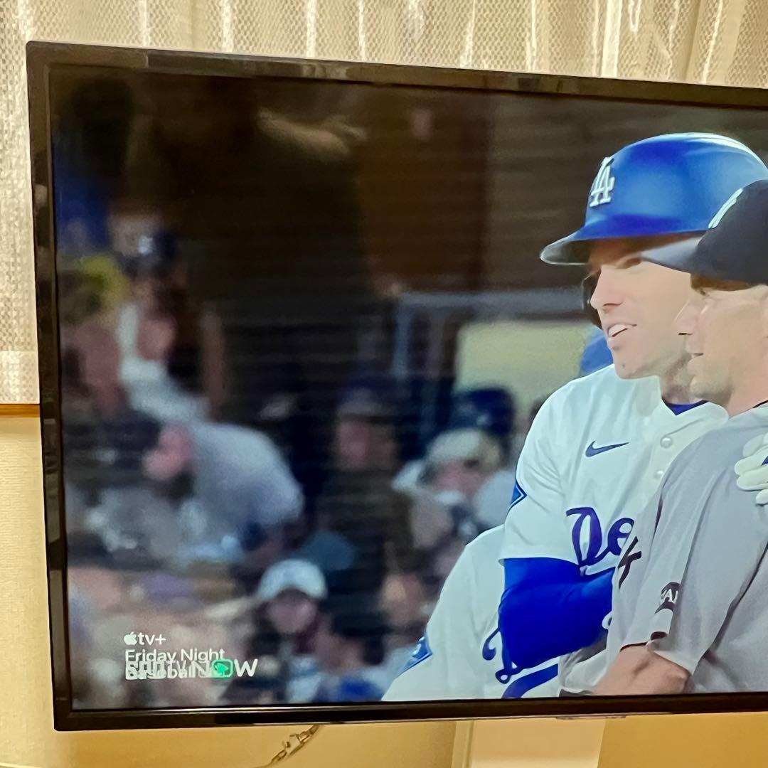 【引取り限定】 4Kチューナー内蔵50型液晶テレビ&テレビ台壁掛け セット