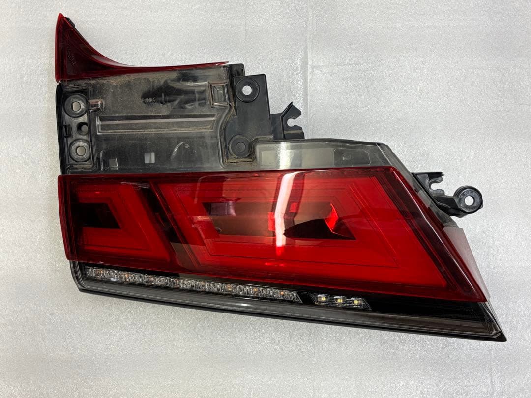 ヴェルファイア30系 後期 テールランプセット シーケンシャル レッド クリア