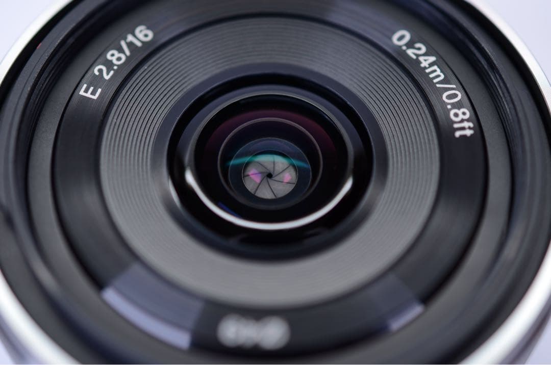 SONY E16mm F2.8 単焦点｜軽量パンケーキ｜外観光学ともに美品