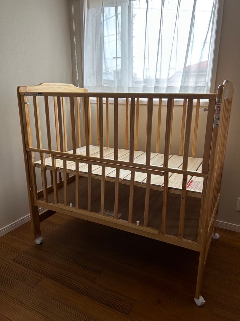 【美品】KATOJI カトージ　ベビーベッド　ハイシートレギュラーサイズ　取説付