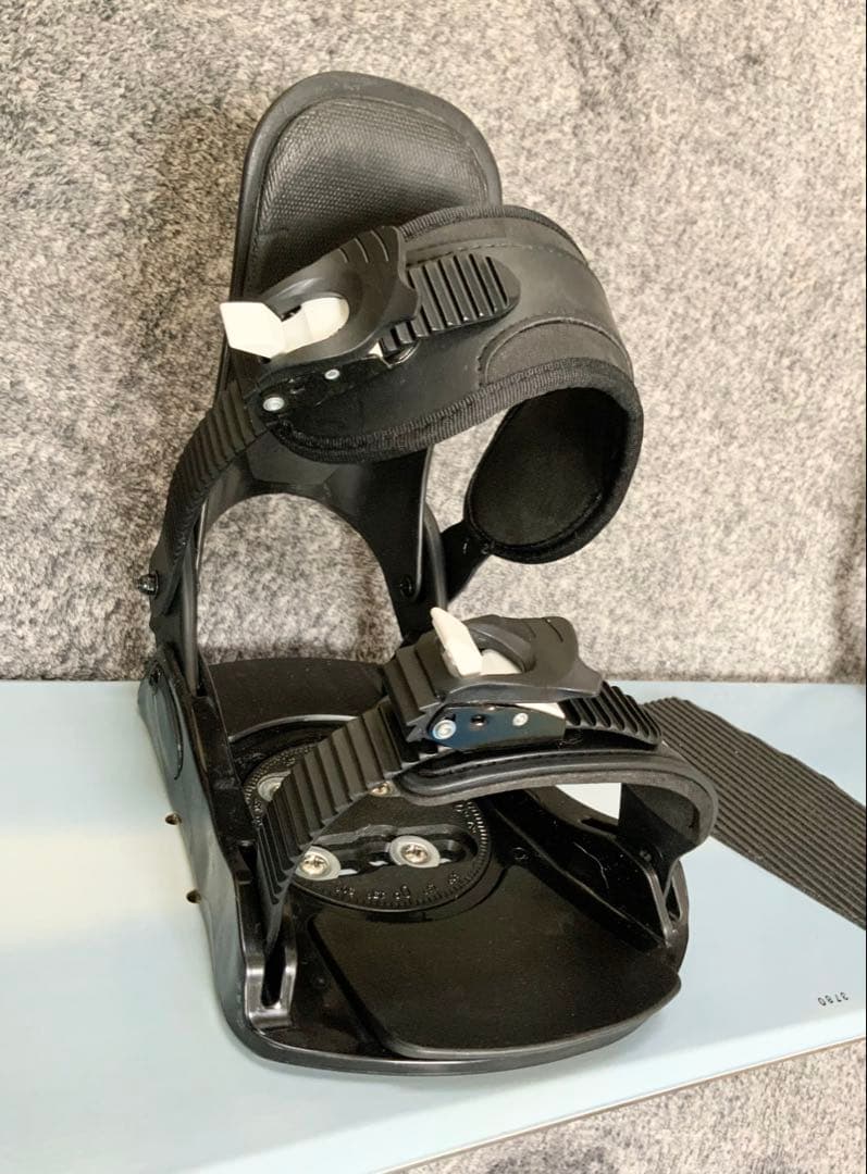 良品　SALOMON スノーボード 144cm バインディング付