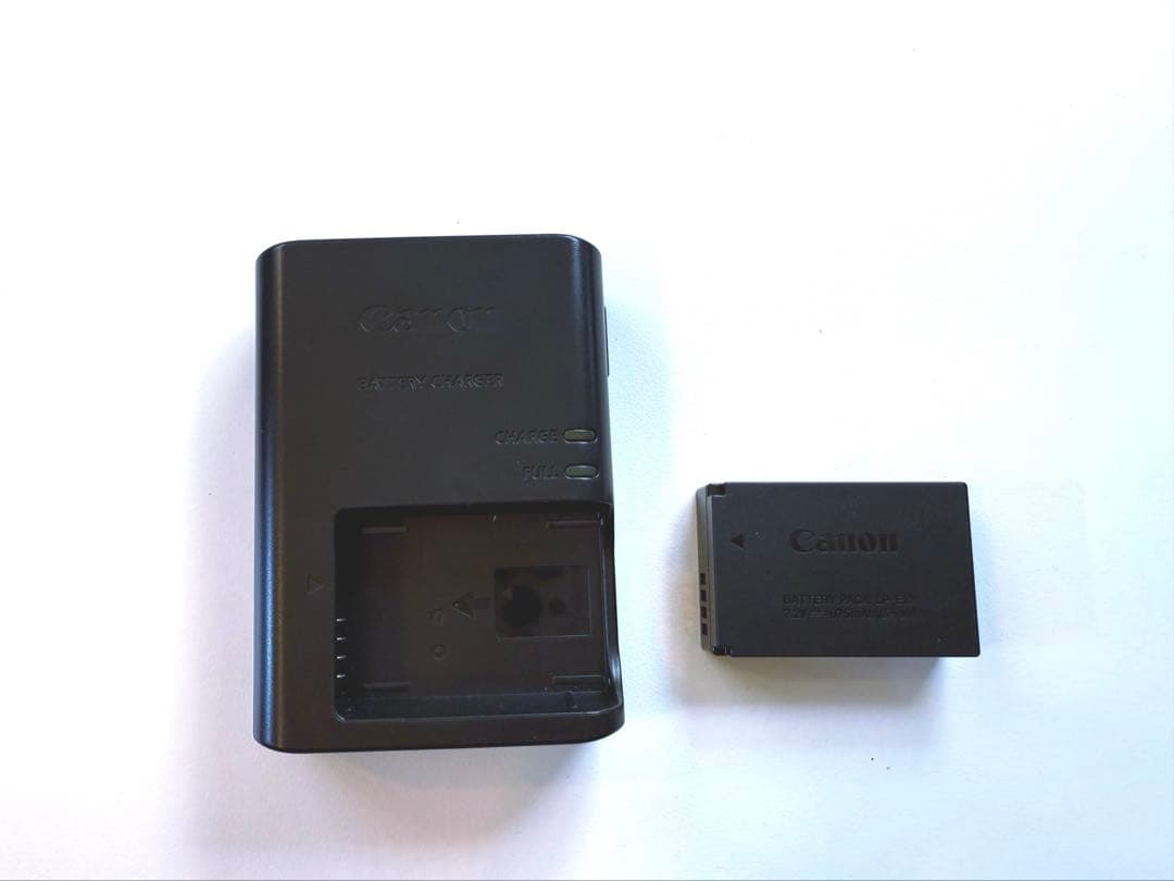 【極上美品】Canon EOS Kiss M レンズ×3個セット