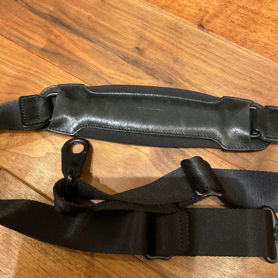 TUMI 2WAY レザーショルダーバック