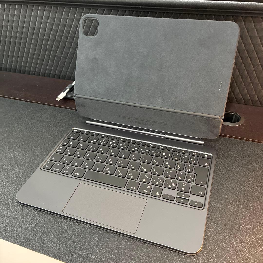 【美品】iPad Pro M4 11インチ 純正Magic Keyboard