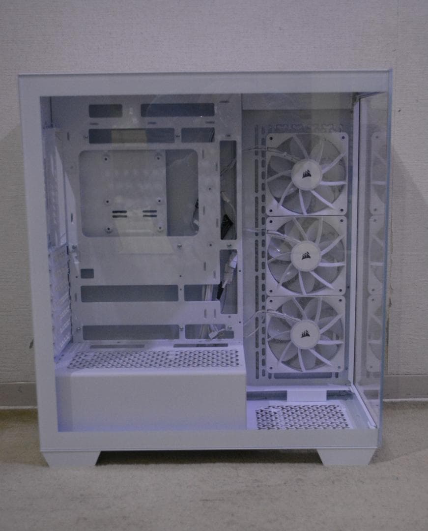 CORSAIR 3500X ARGB ミドルタワーPCケース