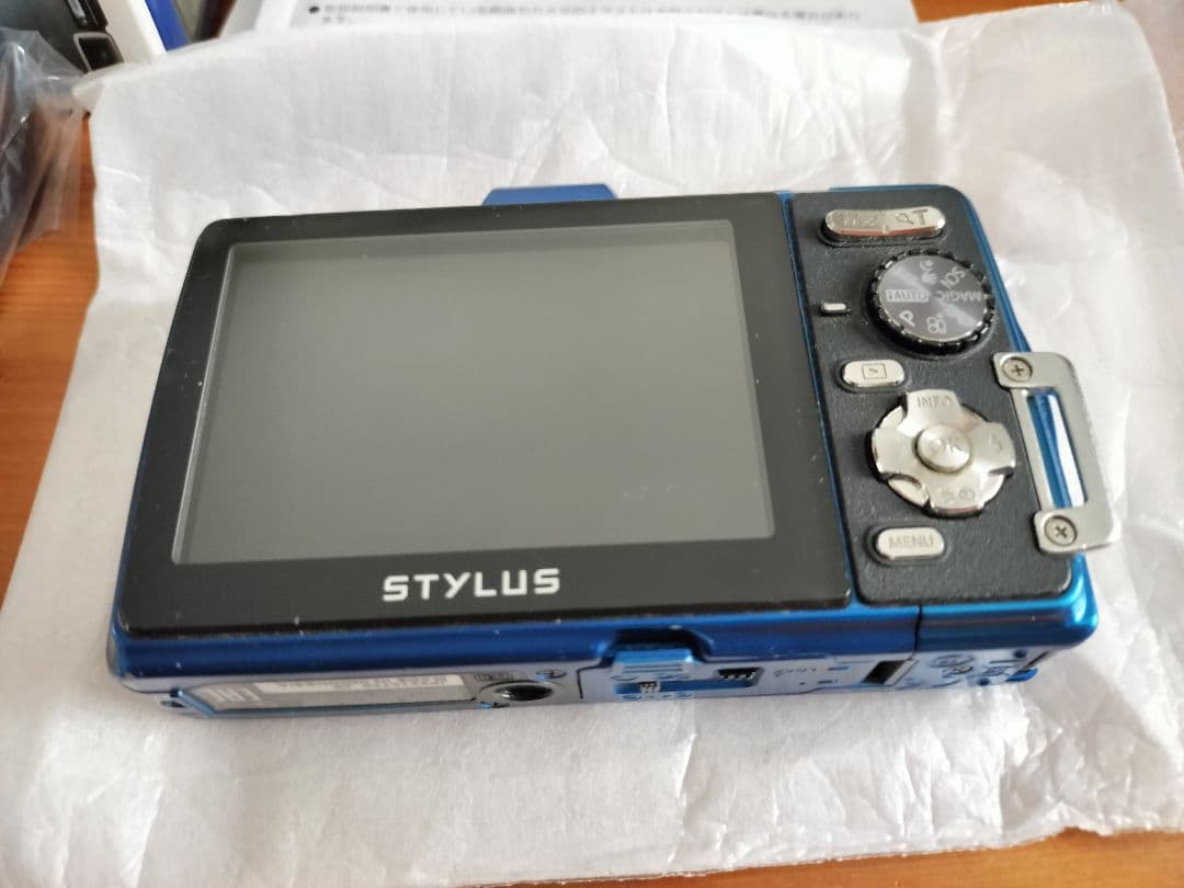 OLYMPUS STYLUS TG-835 Tough デジタルカメラ