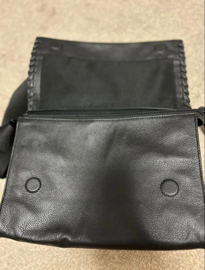 ear PAPILLONNERバック