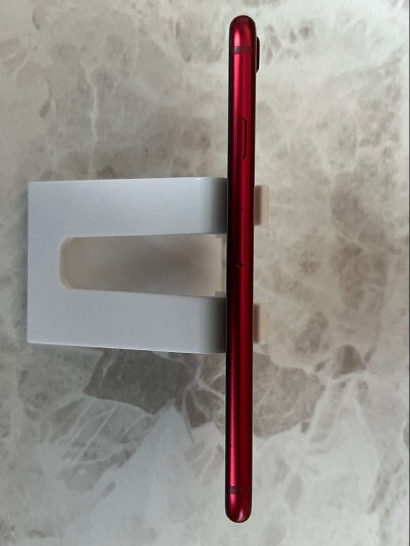 iPhone SE (第3世代) PRODUCT(RED) 本体