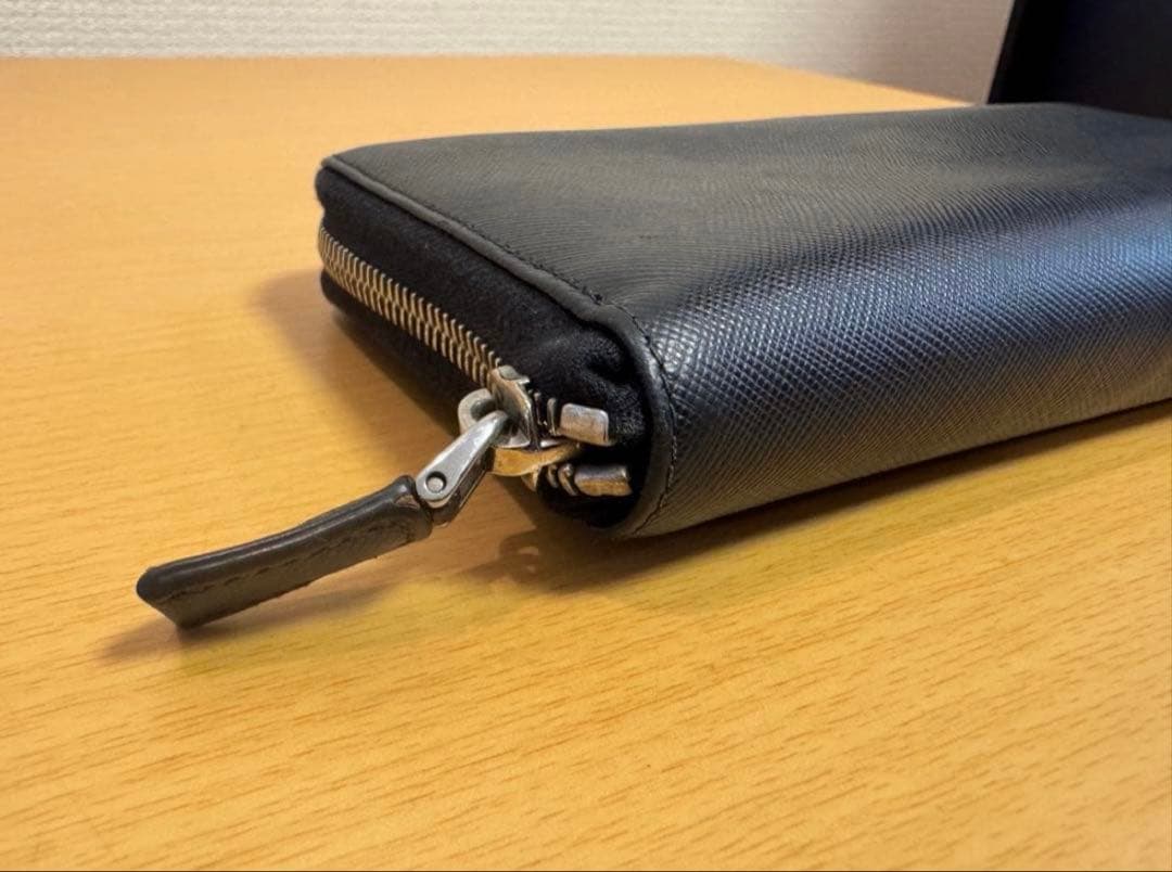 【正規品】PRADA プラダ サフィアーノレザー ラウンドファスナー 長財布