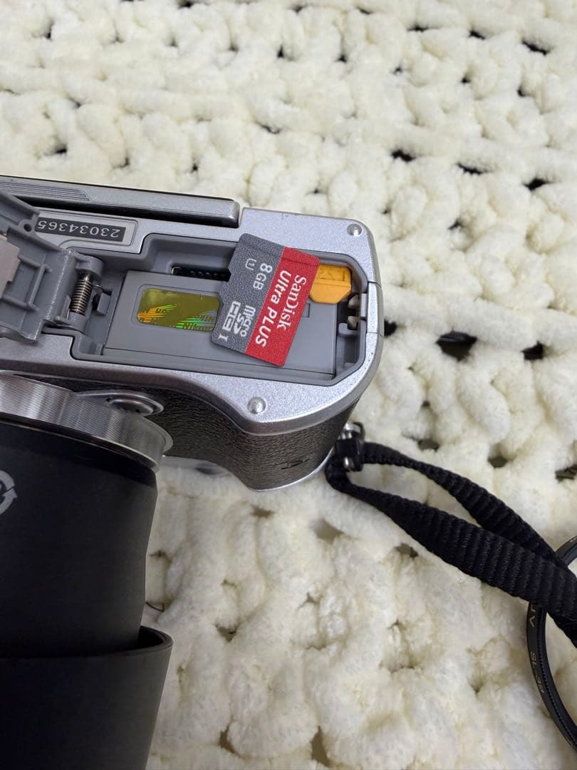 完動品Nikon 1 J5ミラーレス+レンズ