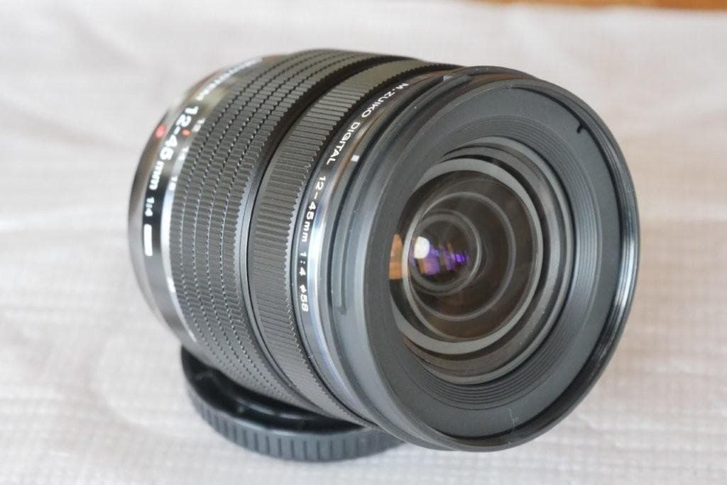 週末限定値下げ　OM SYSTEM ED 12-45mm F4.0 PRO