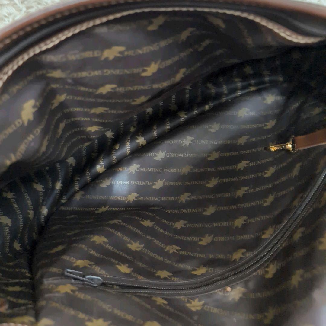 美品 A4可✨️ハンティングワールド サファリトゥデイ メッセンジャーバッグ