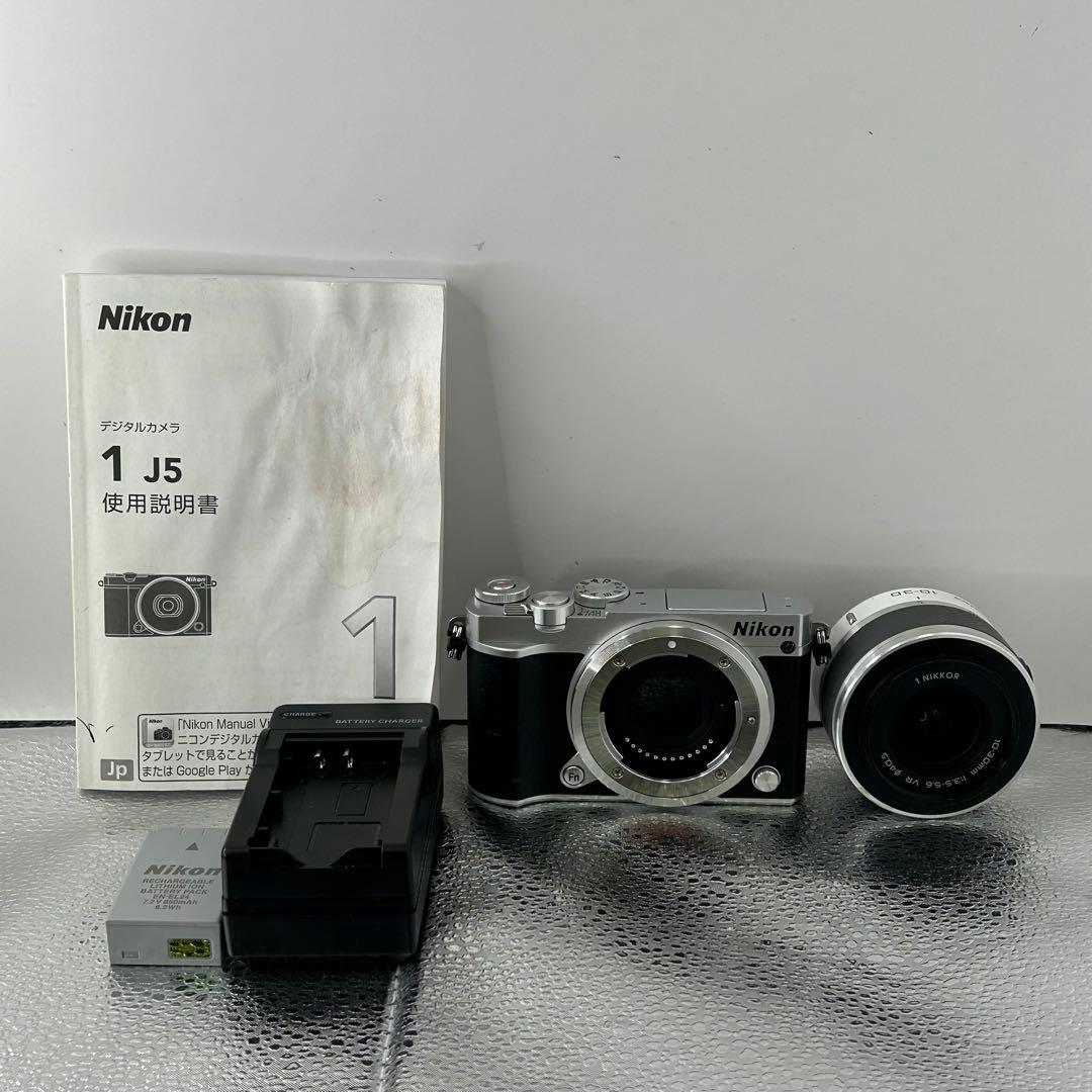 ■美品 Nikon ニコン 1 J5 レンズセット ミラーレスカメラ