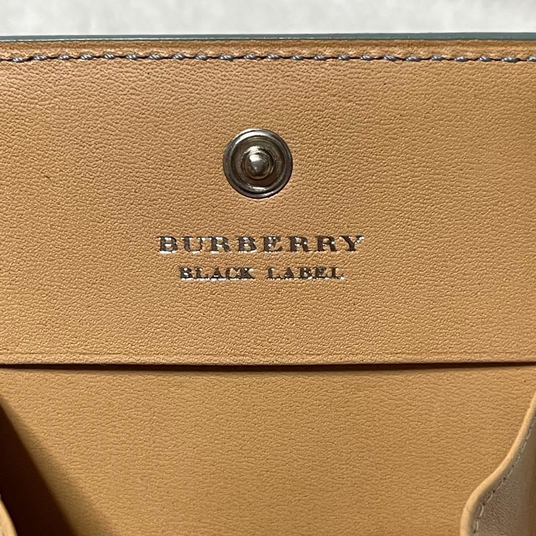 未使用 バーバリーブラックレーベル 本革 ケース ノバチェック