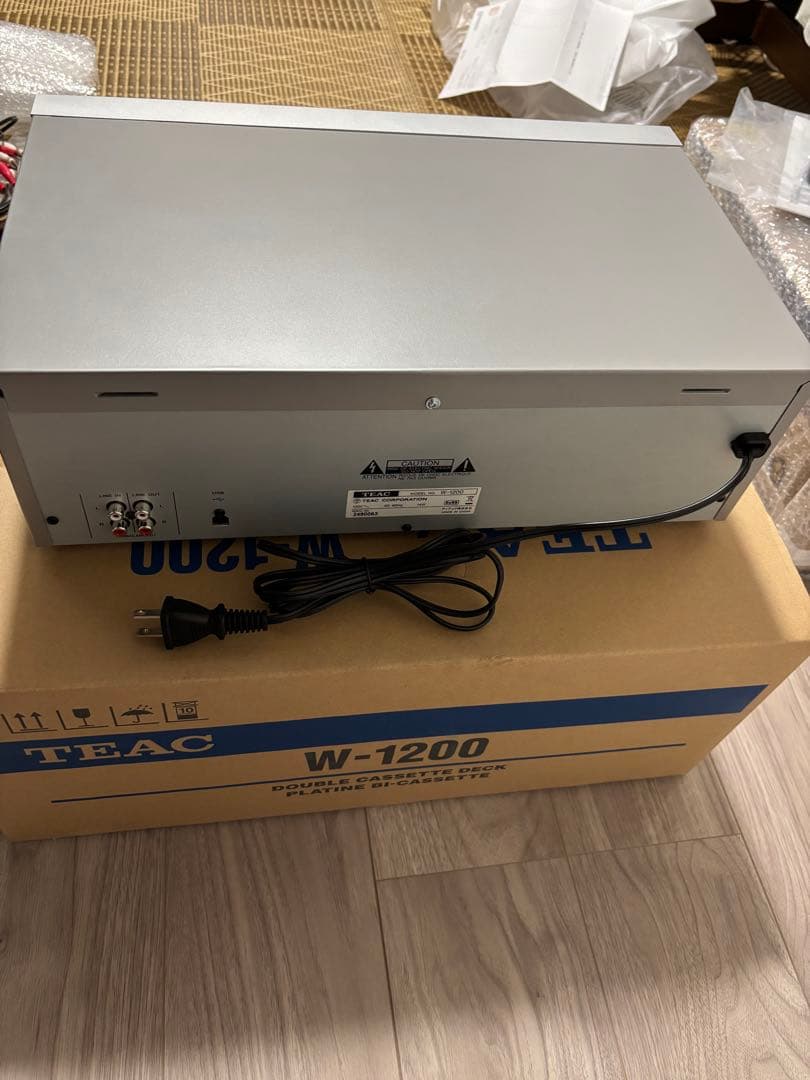 美品　TEAC W-1200 ダブルカセットデッキ