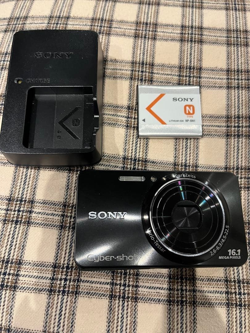 デジカメ　SONY サイバーショット　DSC-W570