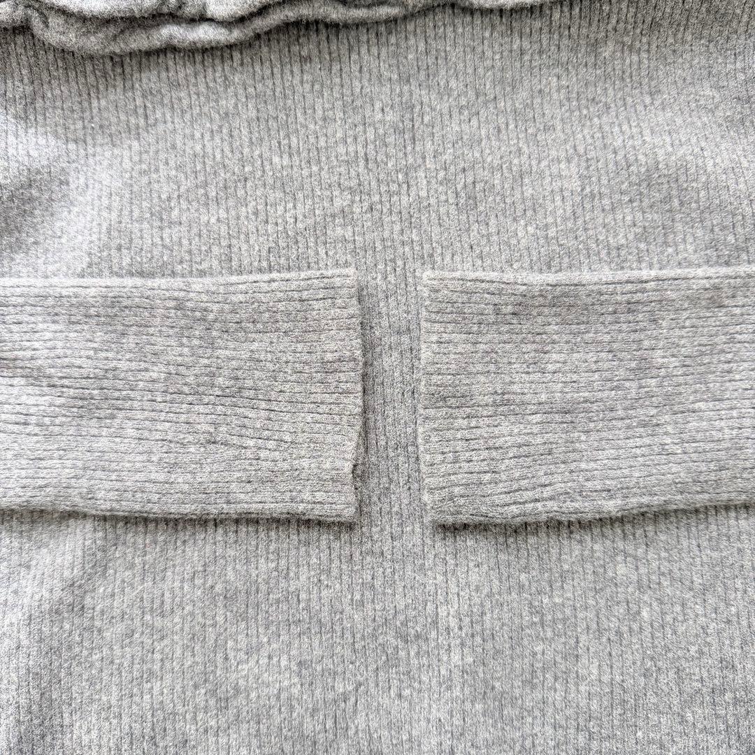 希少✨シャネル　オフショルフリル　リブニット タートルネックセーター ココマーク