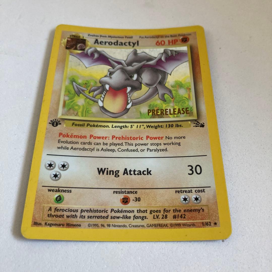 ポケモンカード海外版　プテラ　PRERELEASE