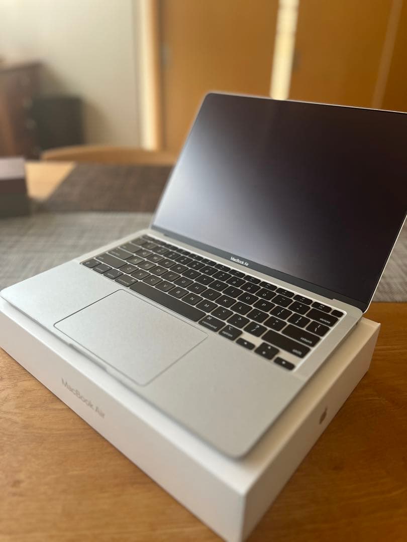 MacBook Air M1 13.3インチ 16GB/256GB シルバー