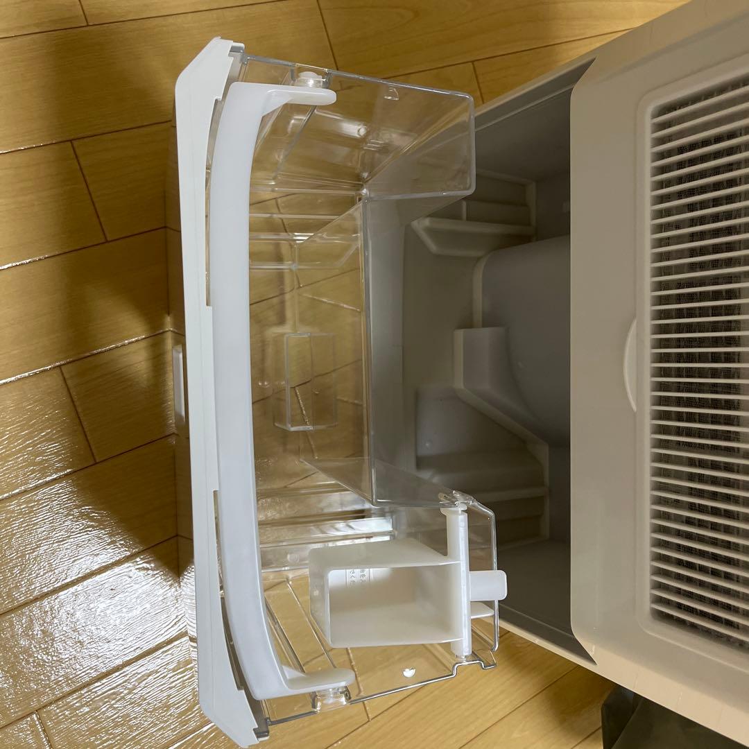 ・CORONA CDM-1421 衣類乾燥除湿器 クールホワイト色 2021年製