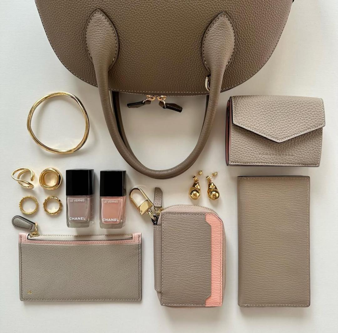 2296【新品 ラルコバレーノ】キーケース★鍵入れ★カードキー★レザー★ピンク★