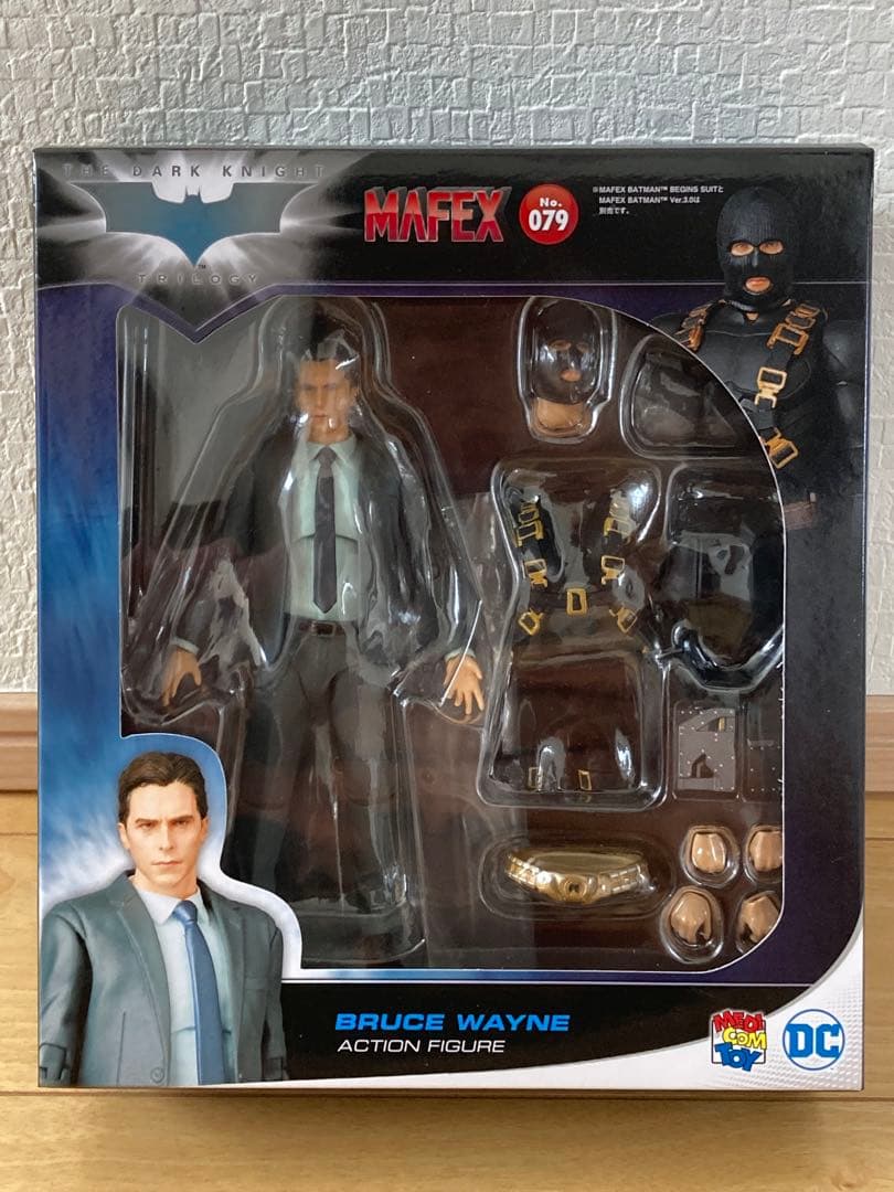 MAFEX No.079 ブルースウェイン