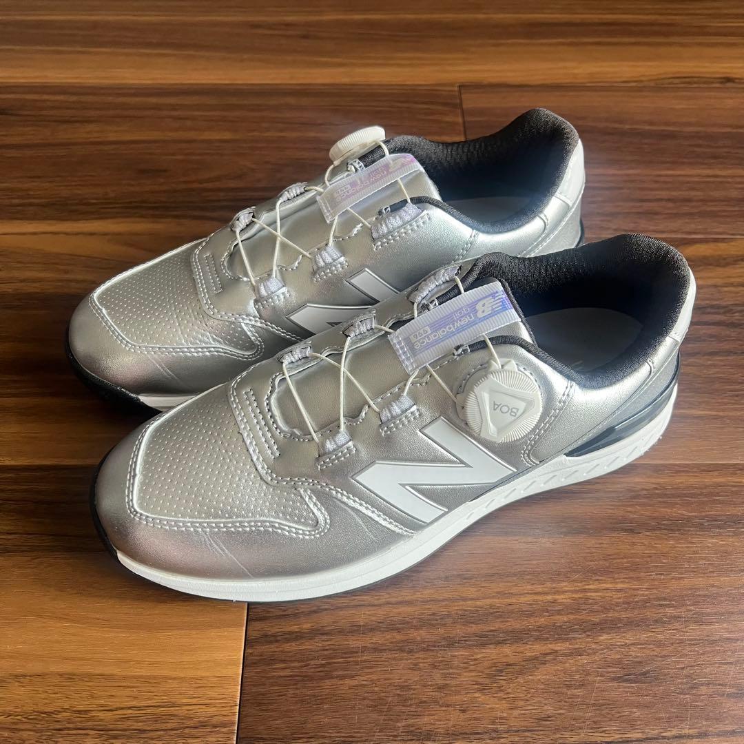 New Balanceニューバランス　ゴルフシューズ　24cm シルバー
