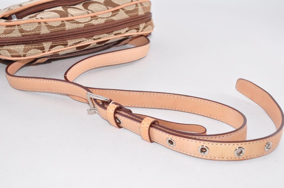 未使用 COACH コーチ シグネチャー ボディバッグ 箱、保存袋付き