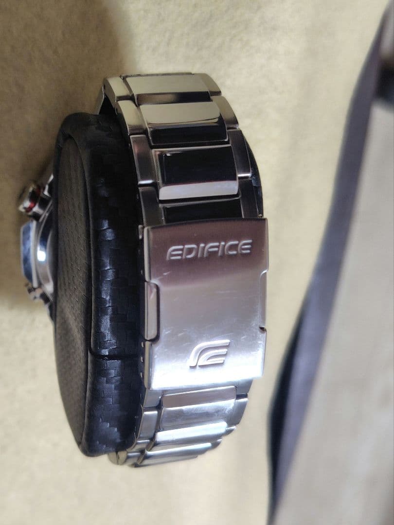 EDIFICE Tough Solar Bluetooth クロノグラフ