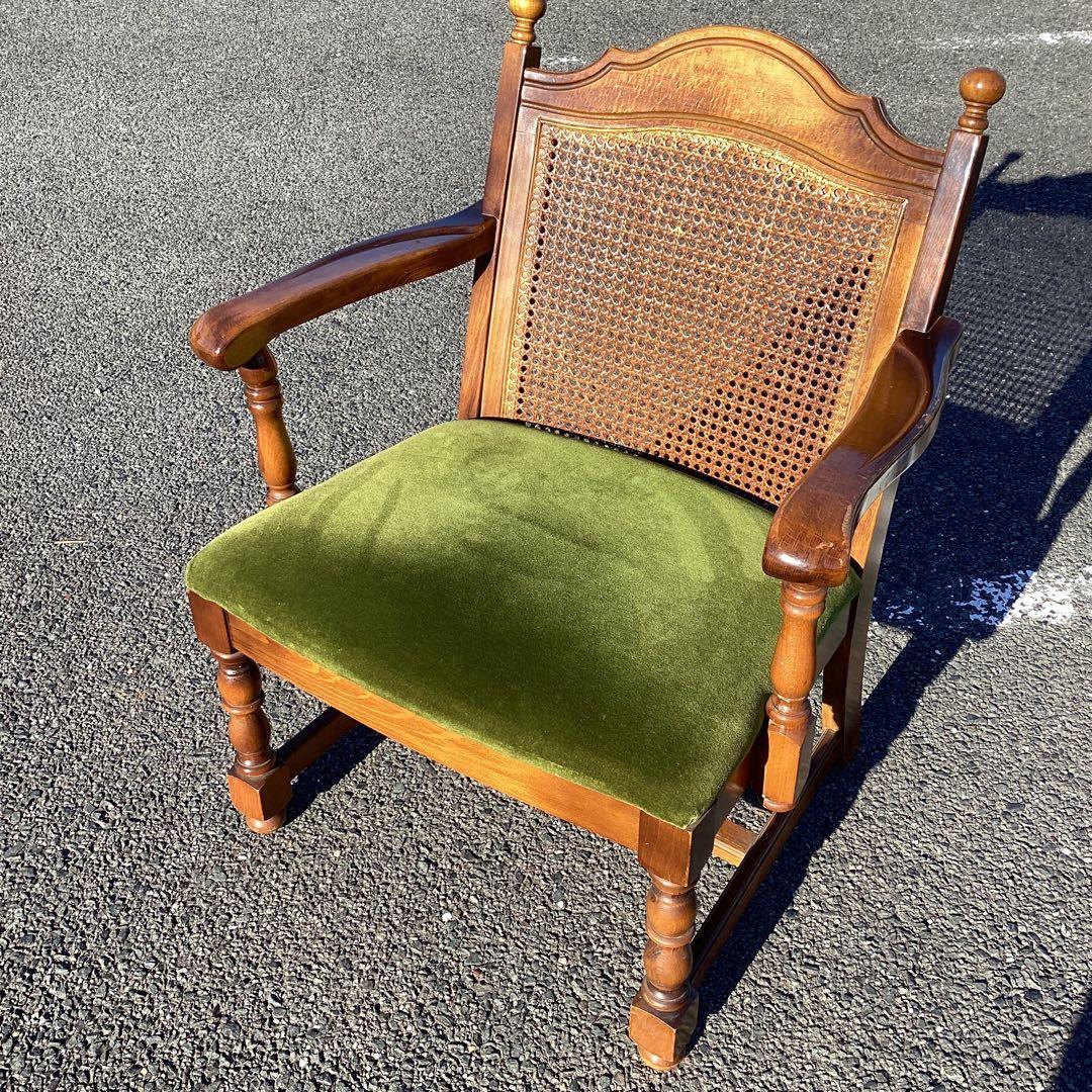 千葉県鴨川発　④オールドカリモク　Karimoku　チェア　肘掛け付き