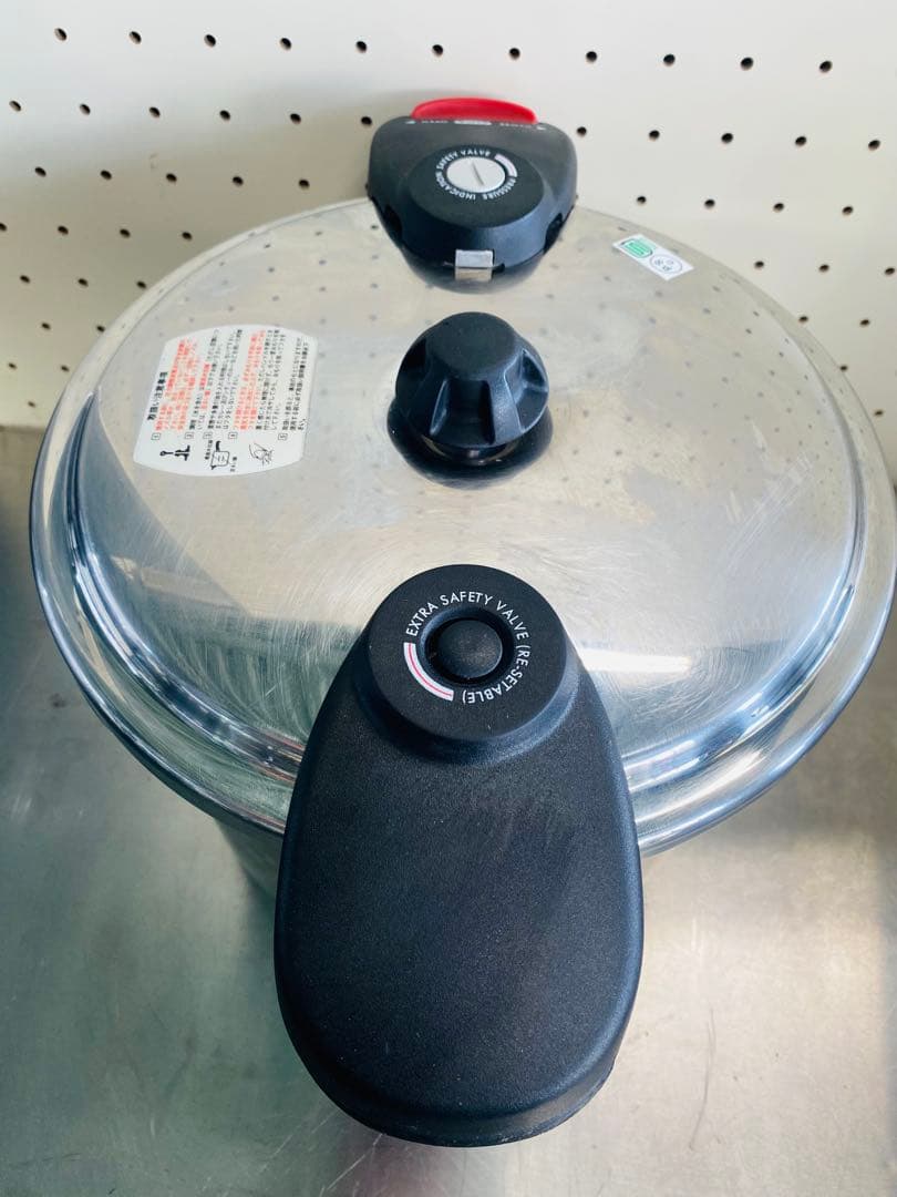 【送料無料】8L 圧力鍋お味噌作りにワンダーシエフ Professional