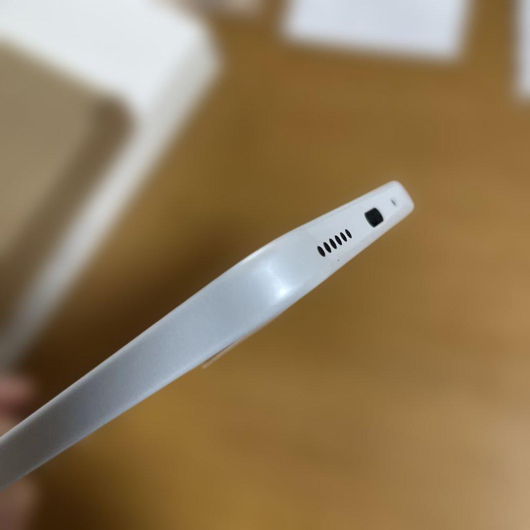 Libero 5G IV ホワイト Y!mobile