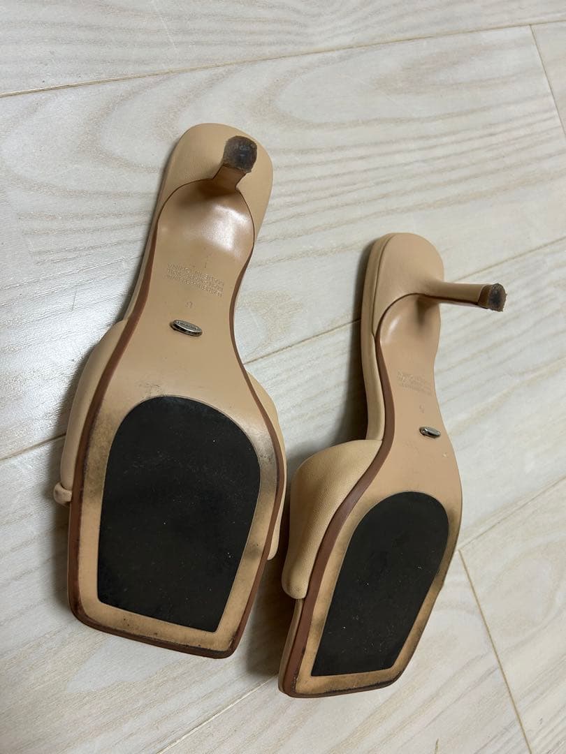 Tony Bianco Alexa Sandal ベージュ