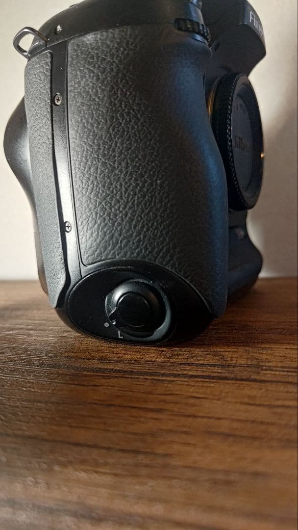 動作品 FUJIFILM S3Pro FinePix デジタル一眼レフカメラ