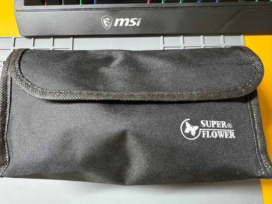 SUPER FLOWER LEADEX III ARGB 850W　電源ユニット