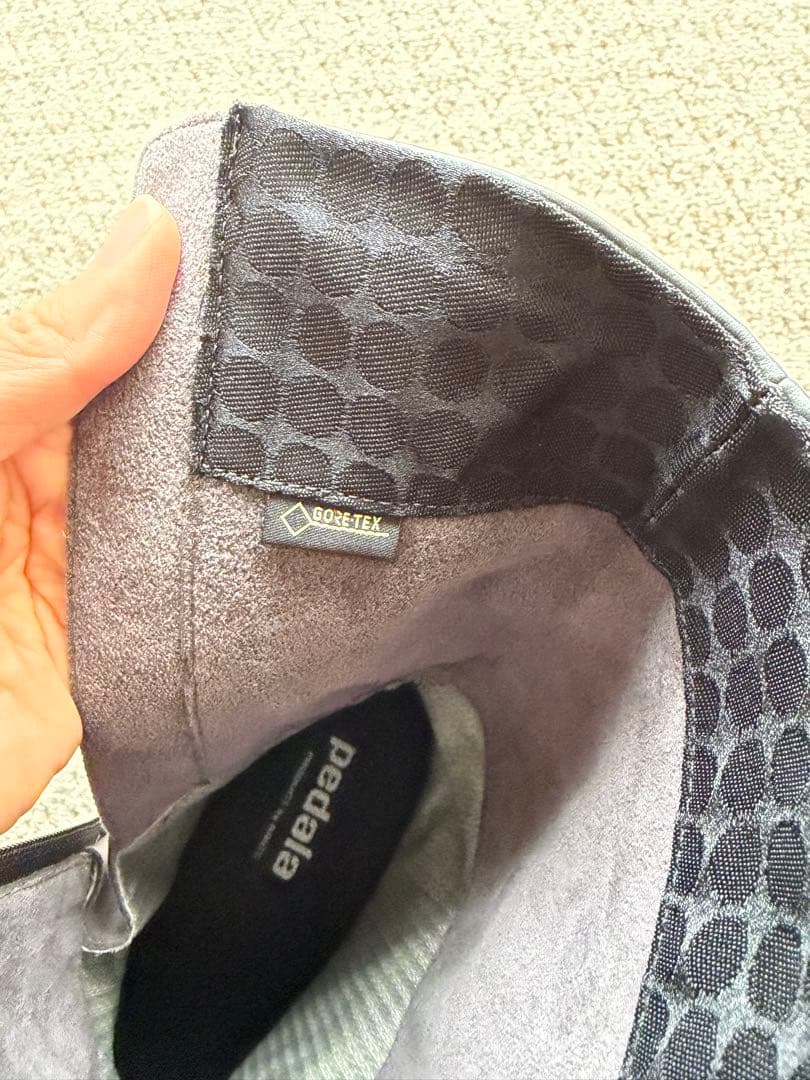 アシックス　ペダラ ミドルブーツ　GORE-TEX防水　ゴアテックス