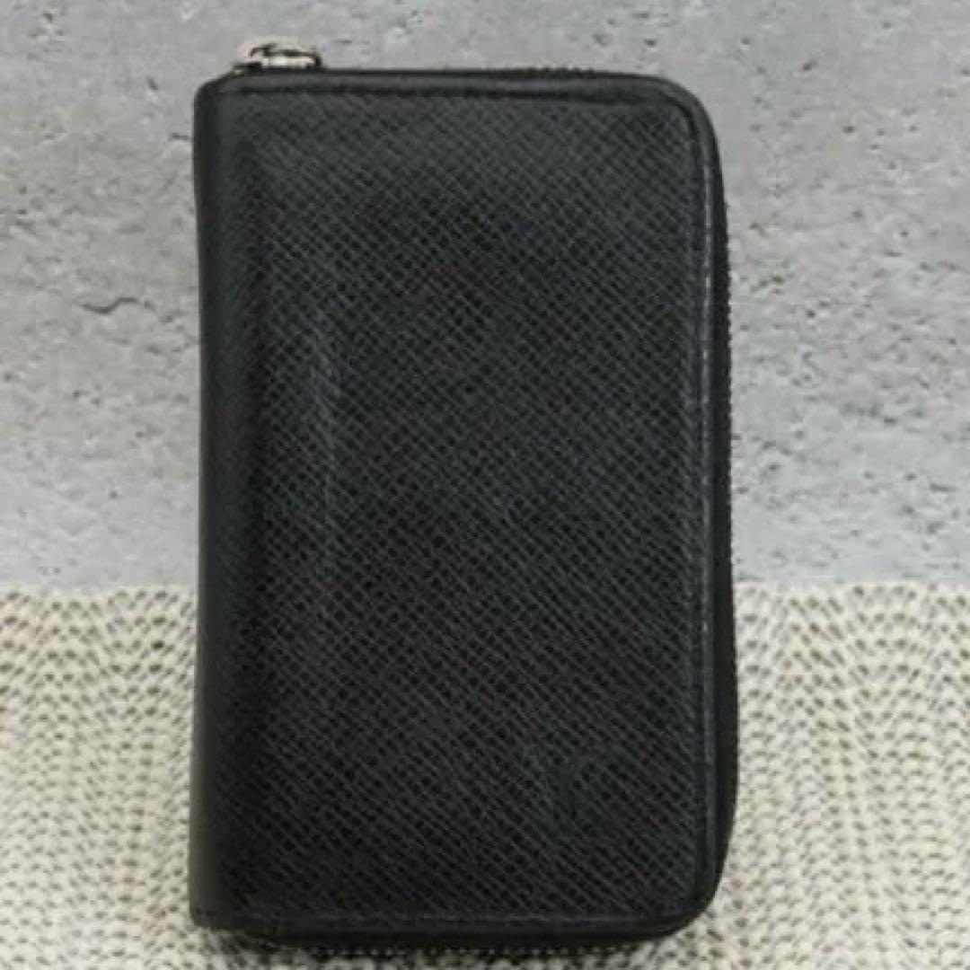 【超美品】ICタグ ルイヴィトン　小銭入れ　タイガ　ジッピーパー　黒