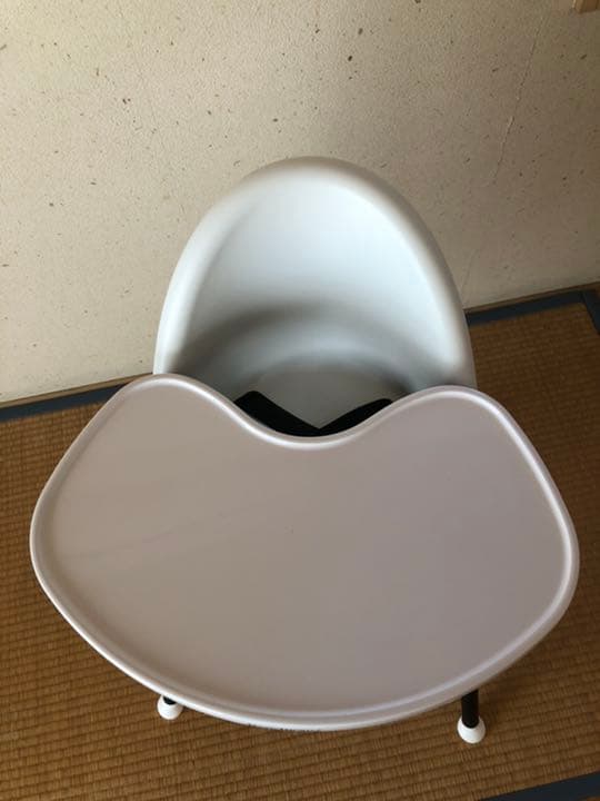 ベビービョルン ハイチェア　ハーネスあり